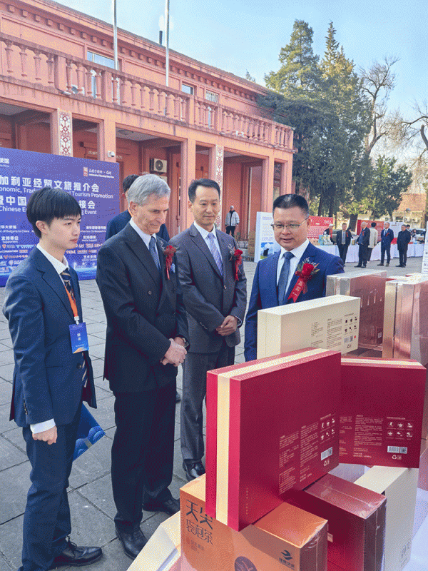 ֱ֪�����ƶ�̬ | ֱ��������ÿ�����ż�Ѷ��2025��12��10�գ�